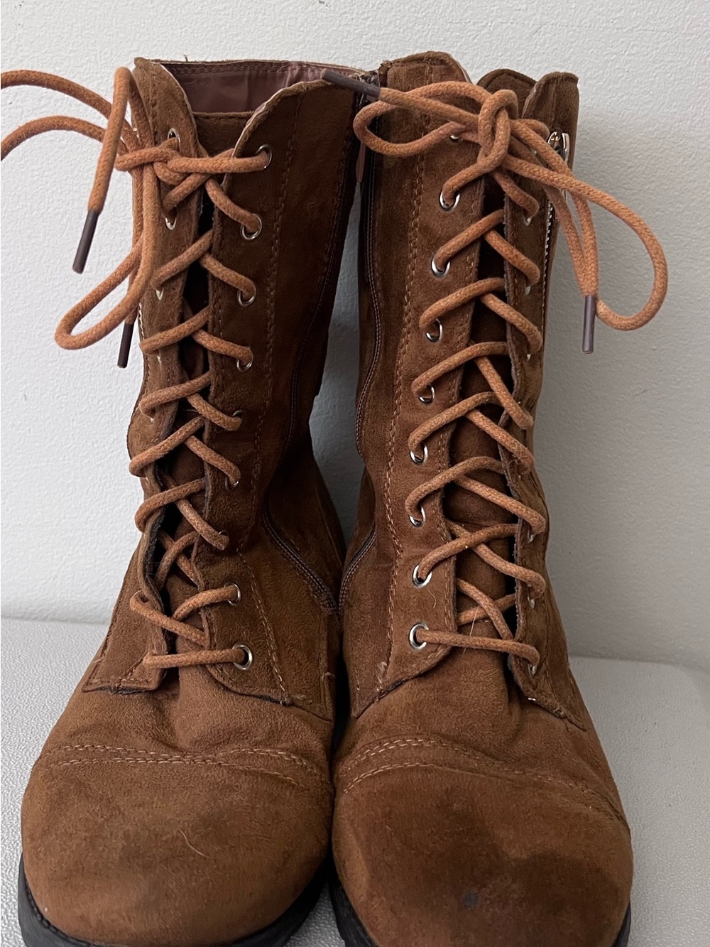 Women’s Size 8.5 Forever 21 Brown Suede Lace-Up Combat Boots